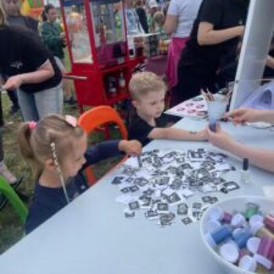 5f51b959 918e 4392 9a05 8b98947f6b72 225x300