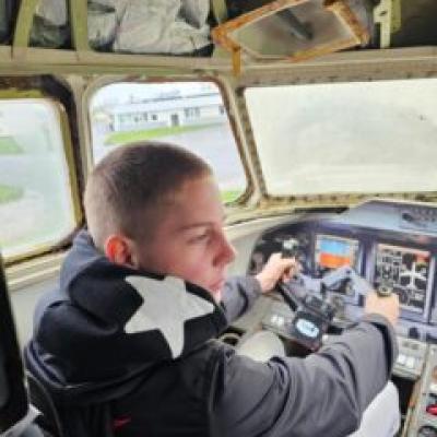 437158946 18087091558438759 5958006285065585 N 240x300