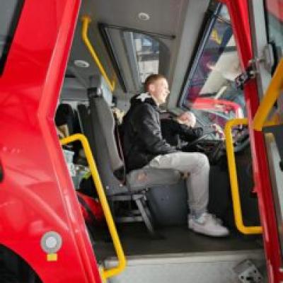 437762903 18087091570438759 3878959897713625206 N 240x300