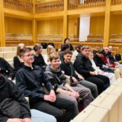 438778166 18087178192438759 1164761774841628564 N 300x189