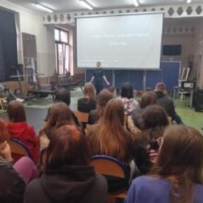 436418003 18086418991438759 8870921323066281118 N 300x225